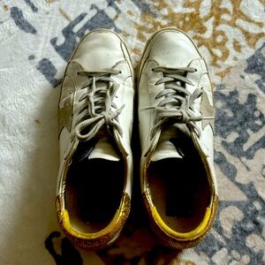 Golden Goose Sneakers